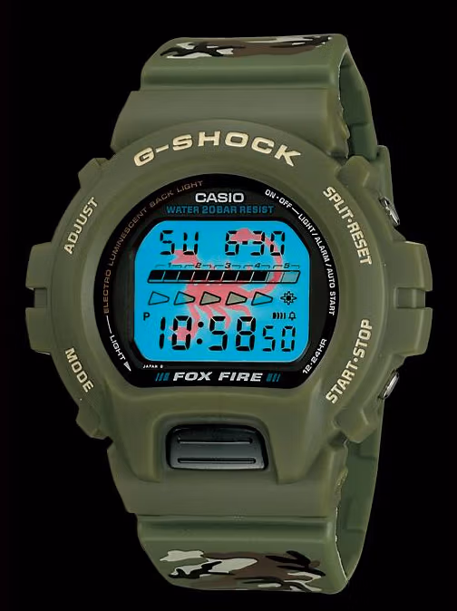 Скорпион на фоне электролюминесцентной подсветки DW-6640-3