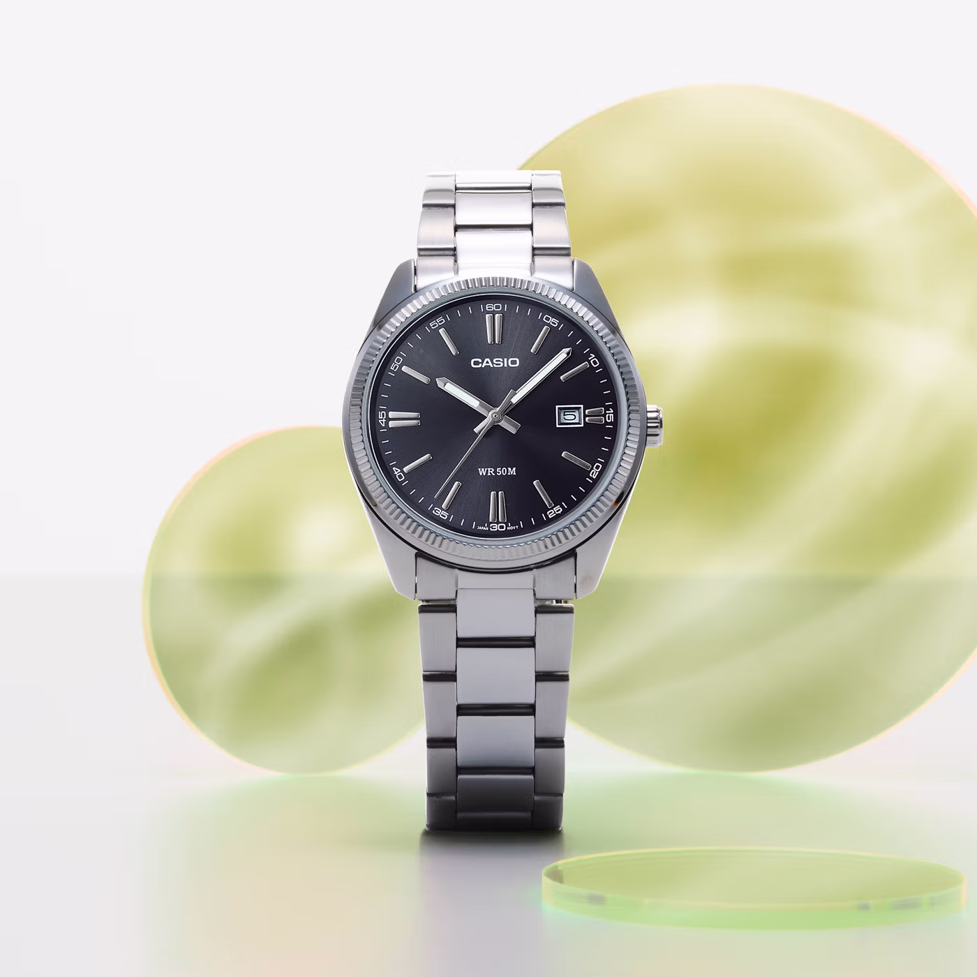 Casio MTP-1302D-1A1 на рекламном снимке