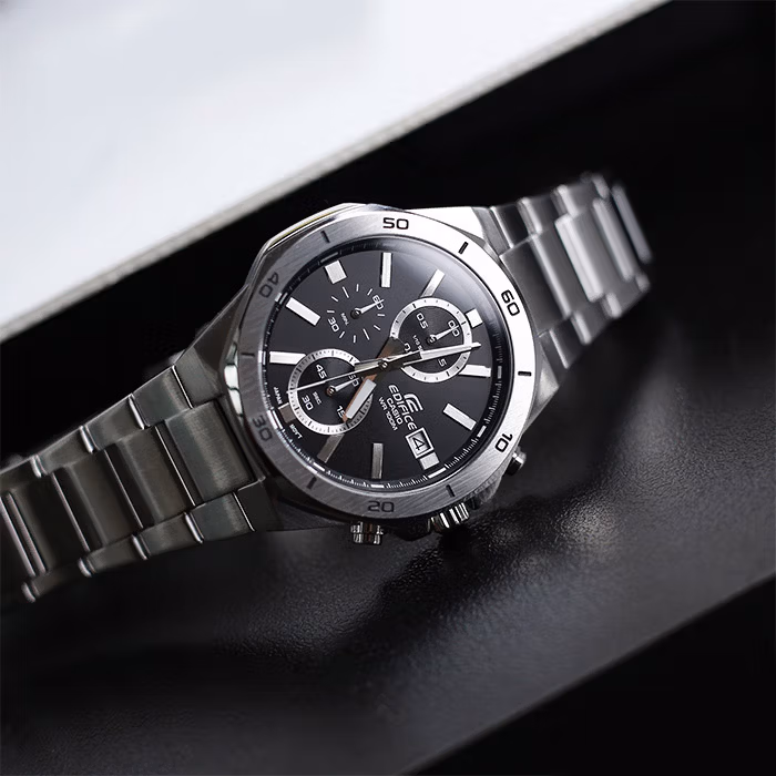 Casio Edifice EFV-640: стальной хронограф с восьмиугольным безелем