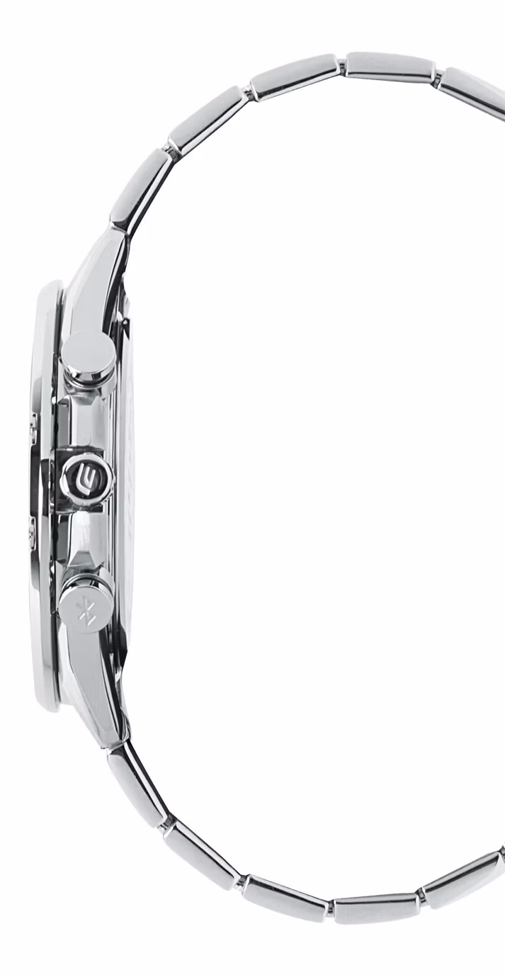 Edifice EQB-1000D-1A на стальном браслете