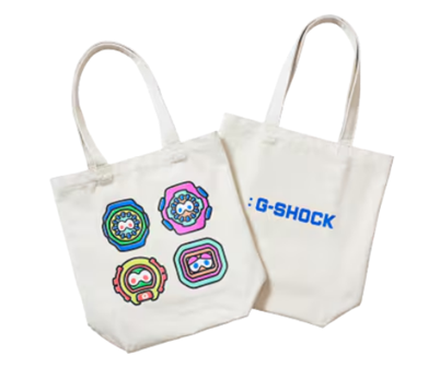 Две светлые тканевые сумки с принтами и логотипом G-Shock из NIGO:G-SHOCK SOUVENIR COLLECTION