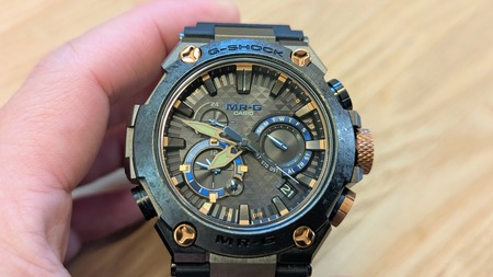 MR-G MRG-B2000R-1A — бестселлер Casio на североамериканском рынке