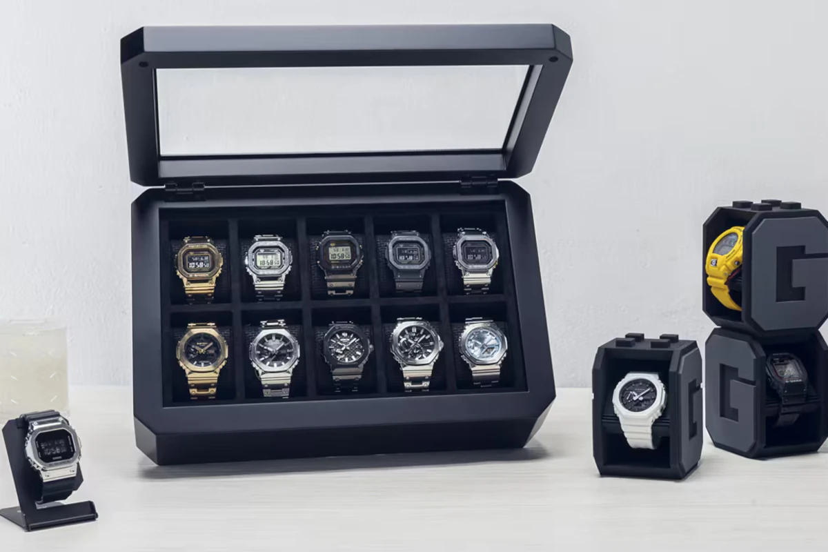 Аксессуары G-Shock: футляр на десять часов и подставки вышли в США, Великобритании и Японии