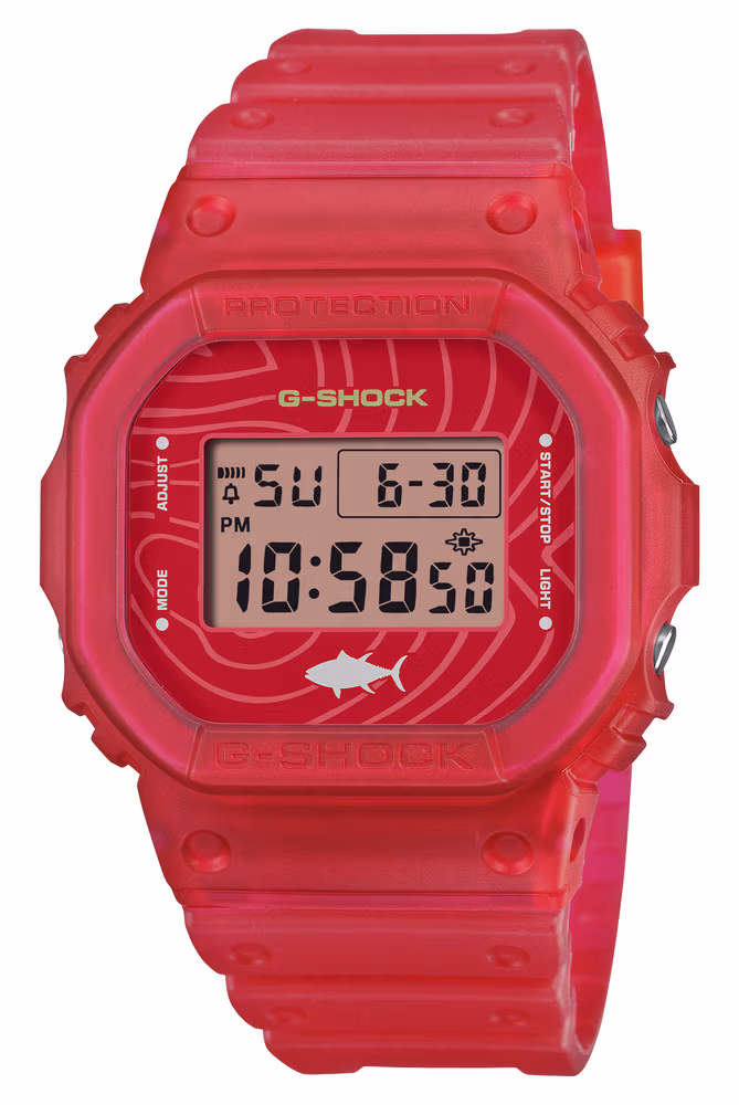 DW-5600SSH-4 с полупрозрачным красным безелем и силуэтом тунца