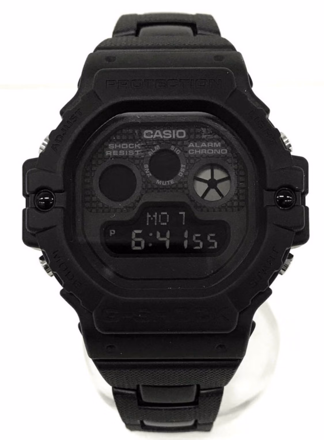 Casio DW-5900-Comme-Des-Garcons