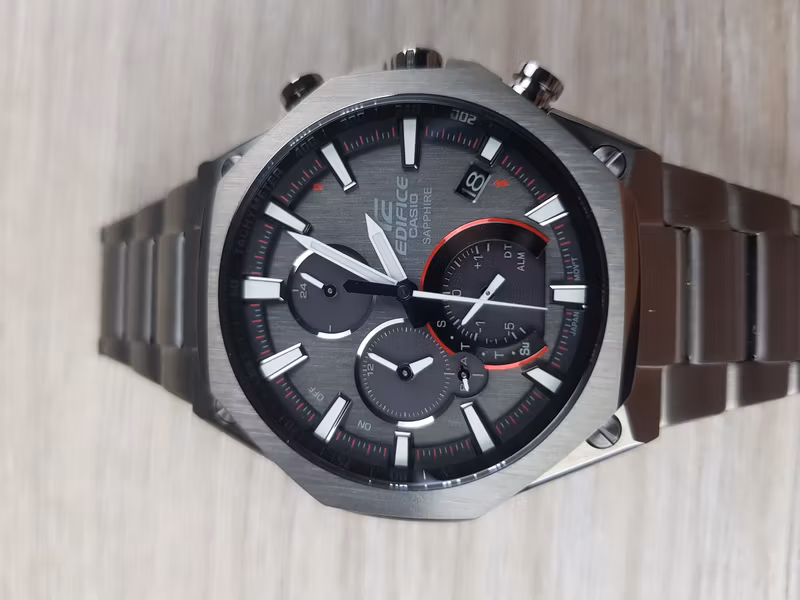 Casio EQB-1100DC-1A
