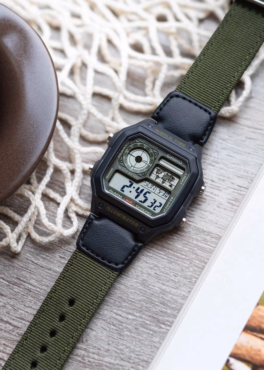 Casio AE-1200WHUB-3AV