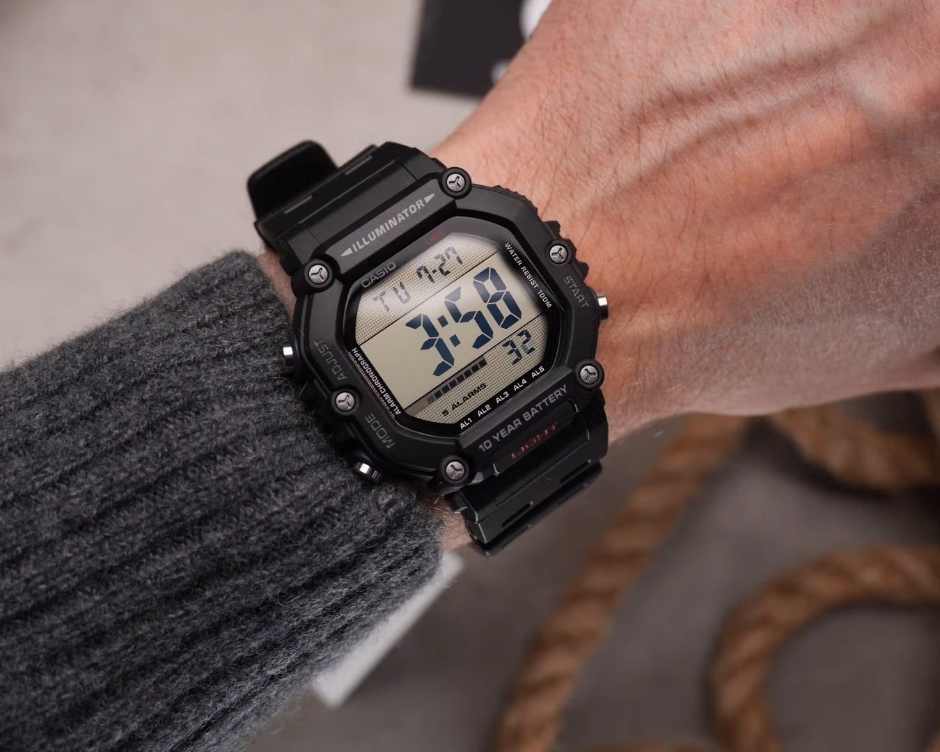 Casio AE-1600H-1A