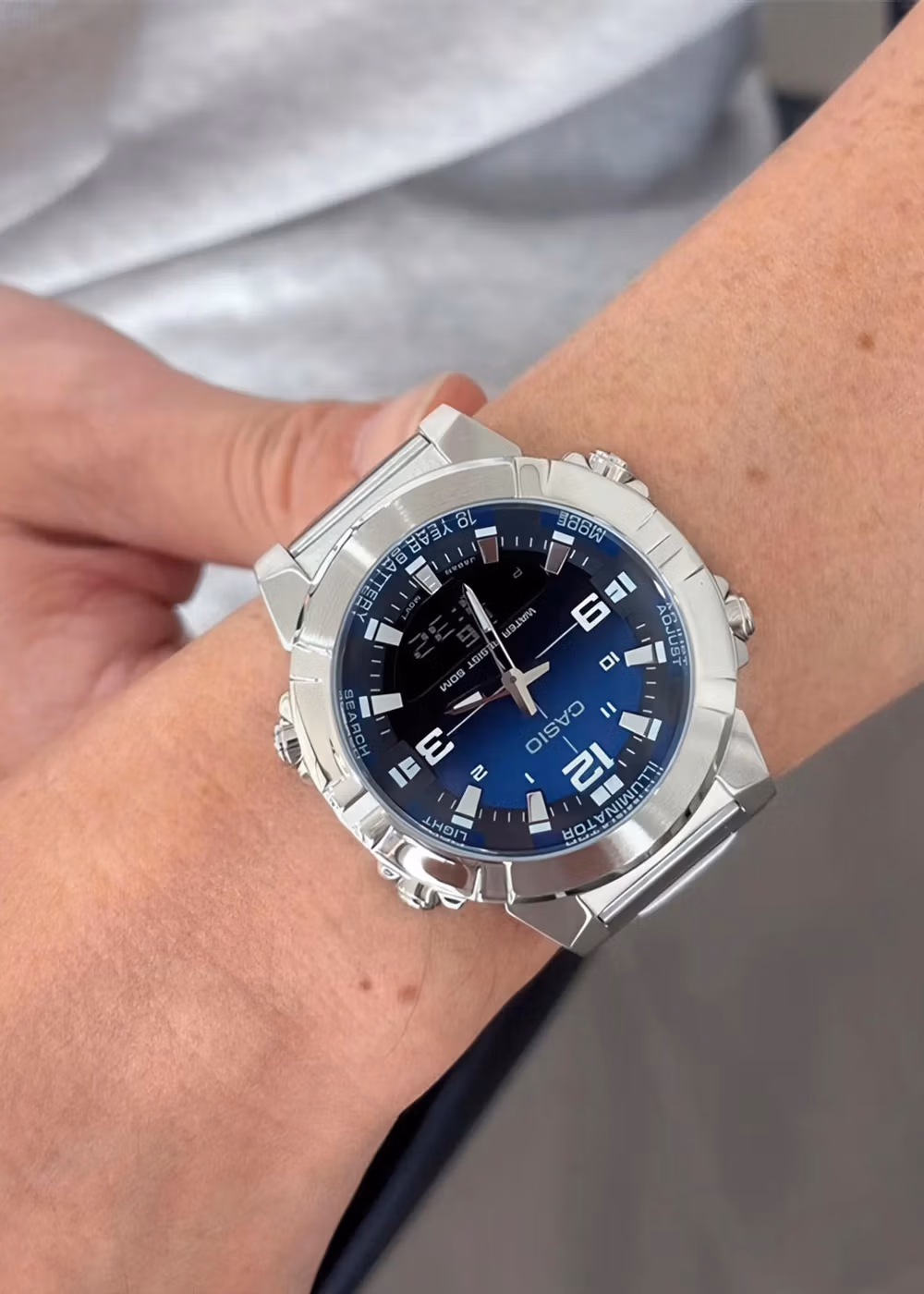 Casio AMW-870DA-2A1