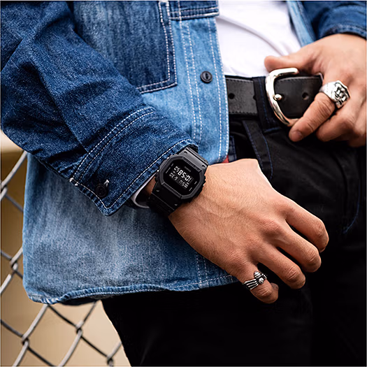 Casio DW-5600BB-1