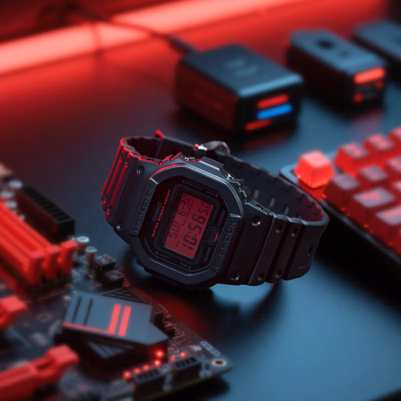 Casio DW-5600BBR-1