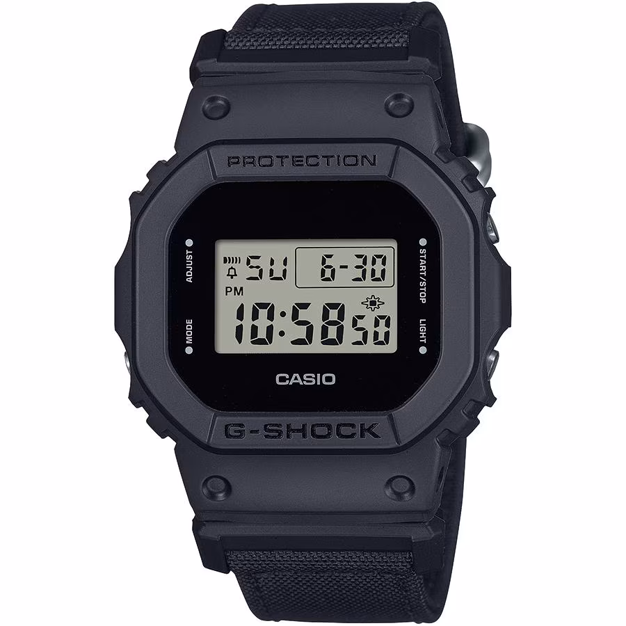 Casio DW-5600BCE-1JF-1