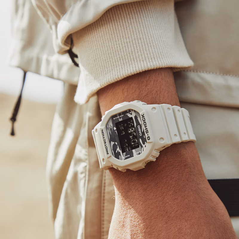 Casio DW-5600CA-8