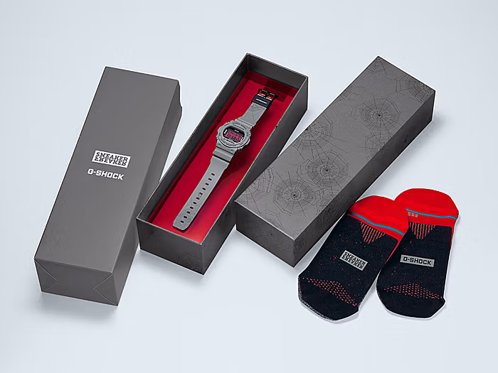 Casio DW-5700SF-1