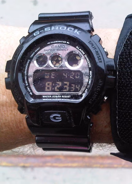Casio DW-6900NB-1