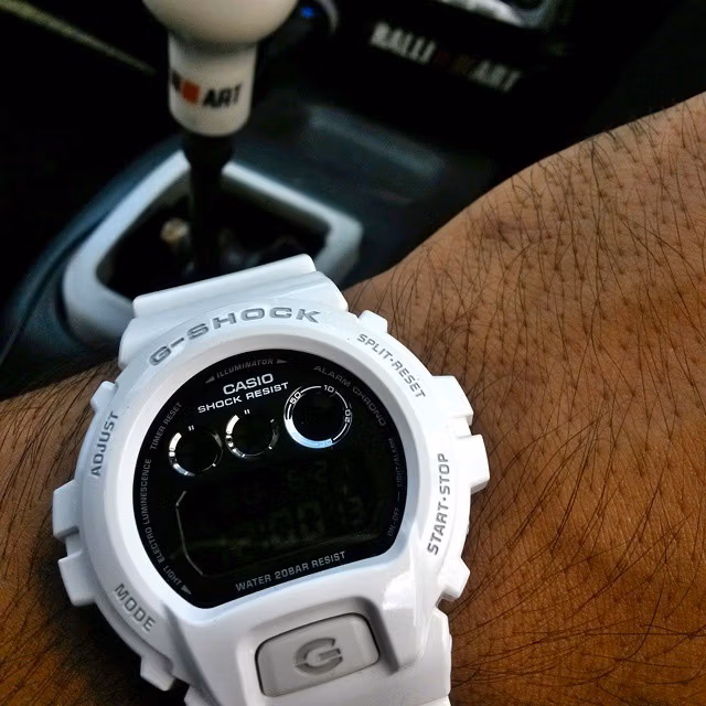 Casio DW-6900NB-7