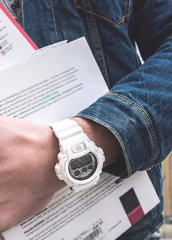 Casio DW-6900NB-7