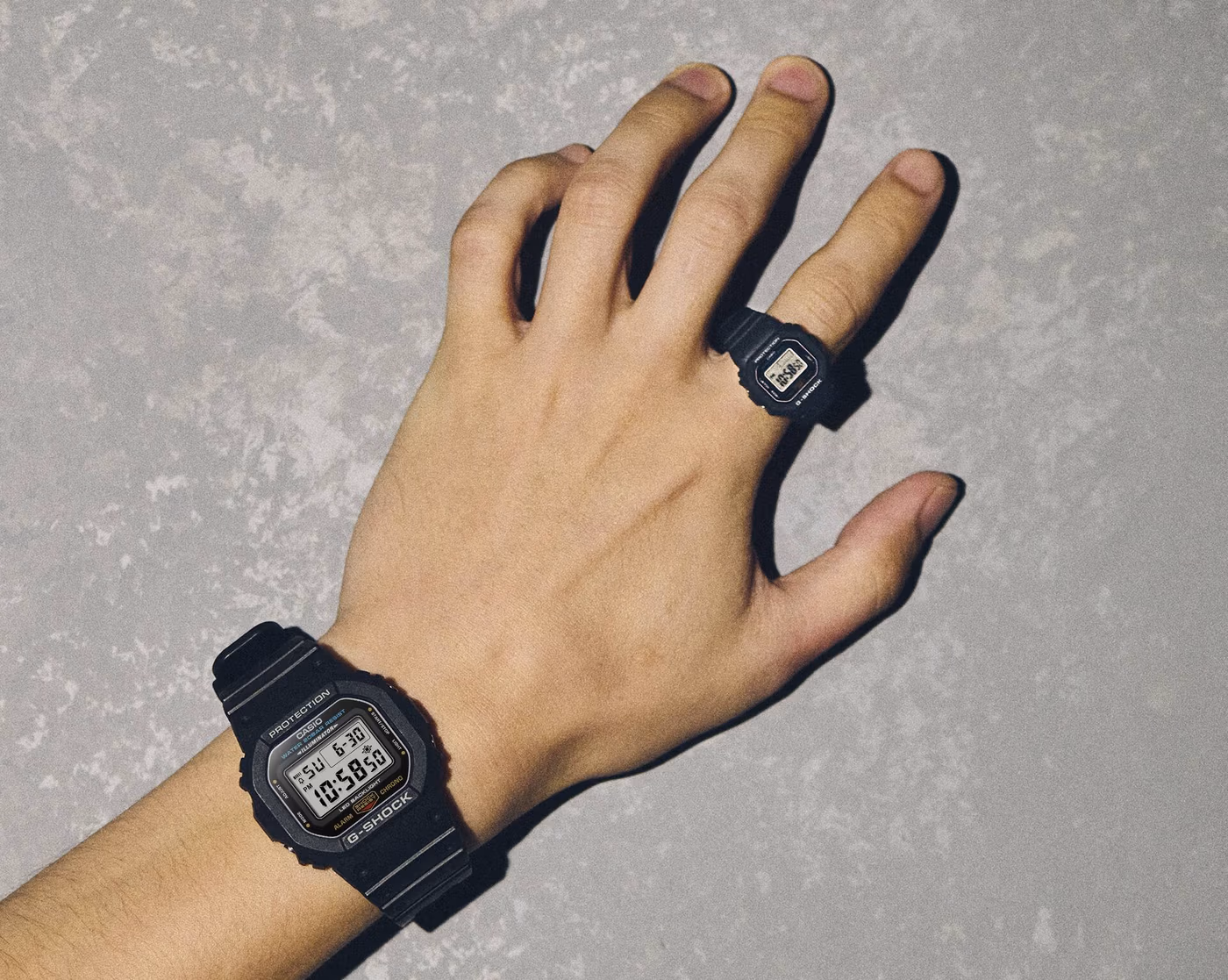 Casio DWN-5600-1