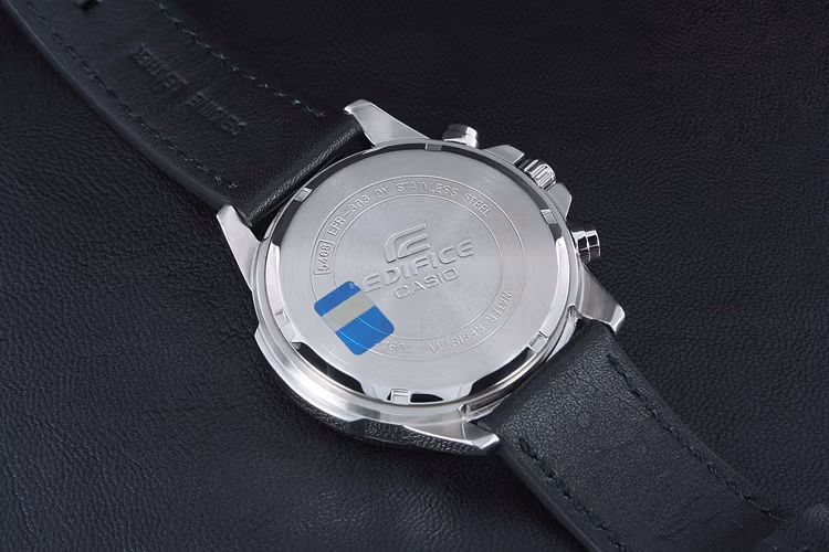 Casio EFR-303L-1A