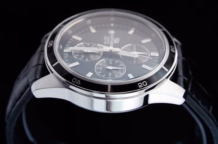 Casio EFR-526L-1A