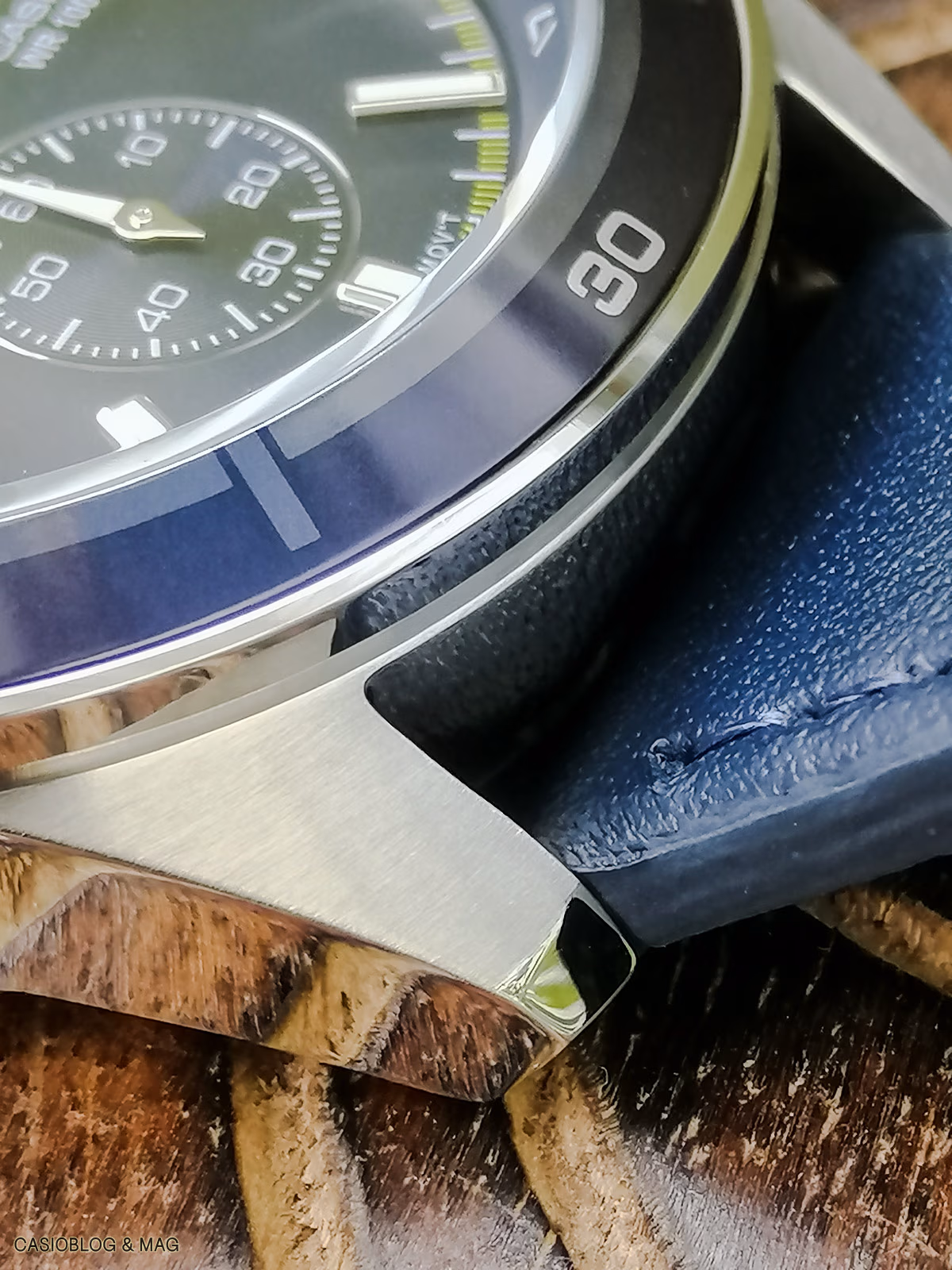 Casio EFR-526L-2CVU00011