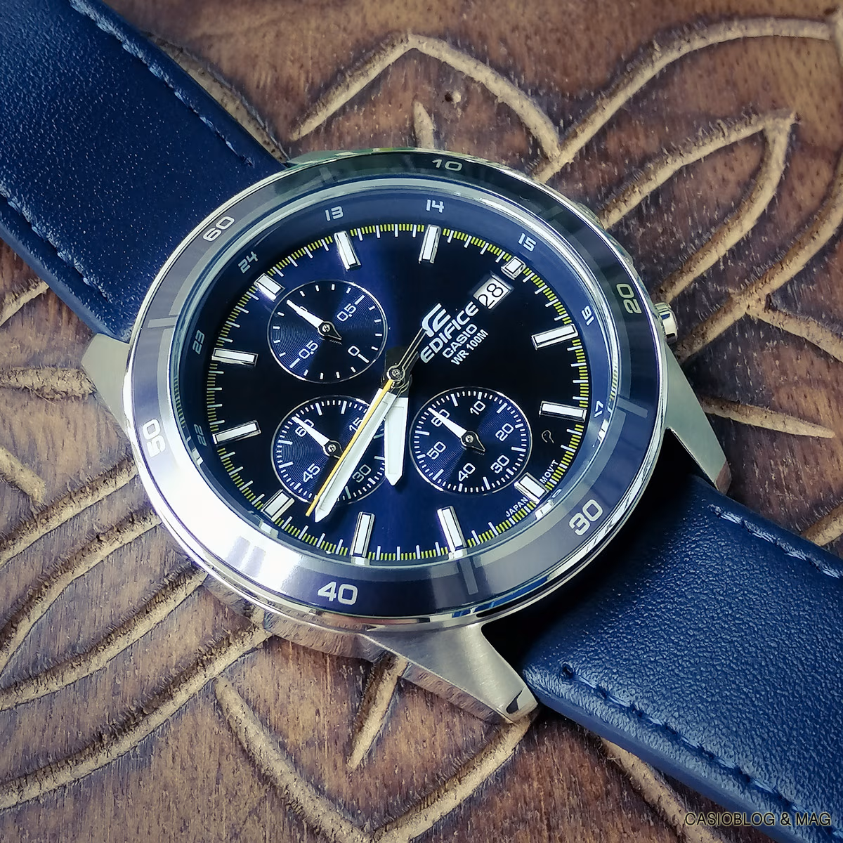 Casio EFR-526L-2CVU00037