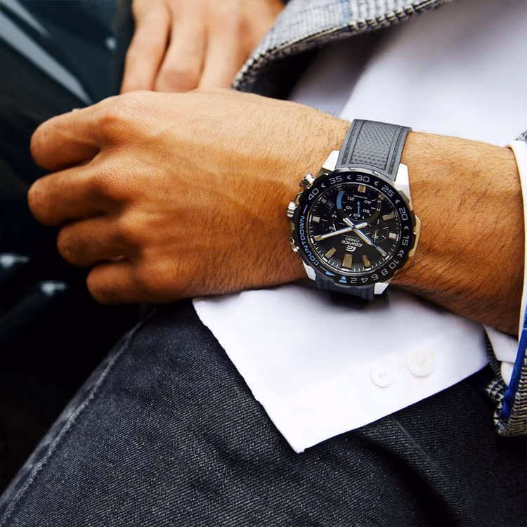 Casio EFS-S550PB-1A