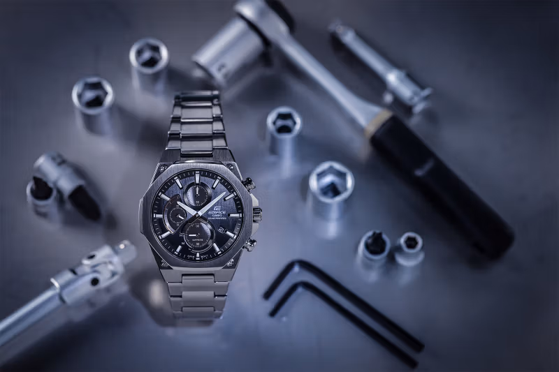 Casio EFS-S570YDC-1A