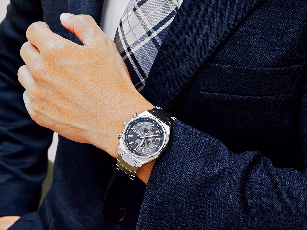 Casio EFS-S660D-1A
