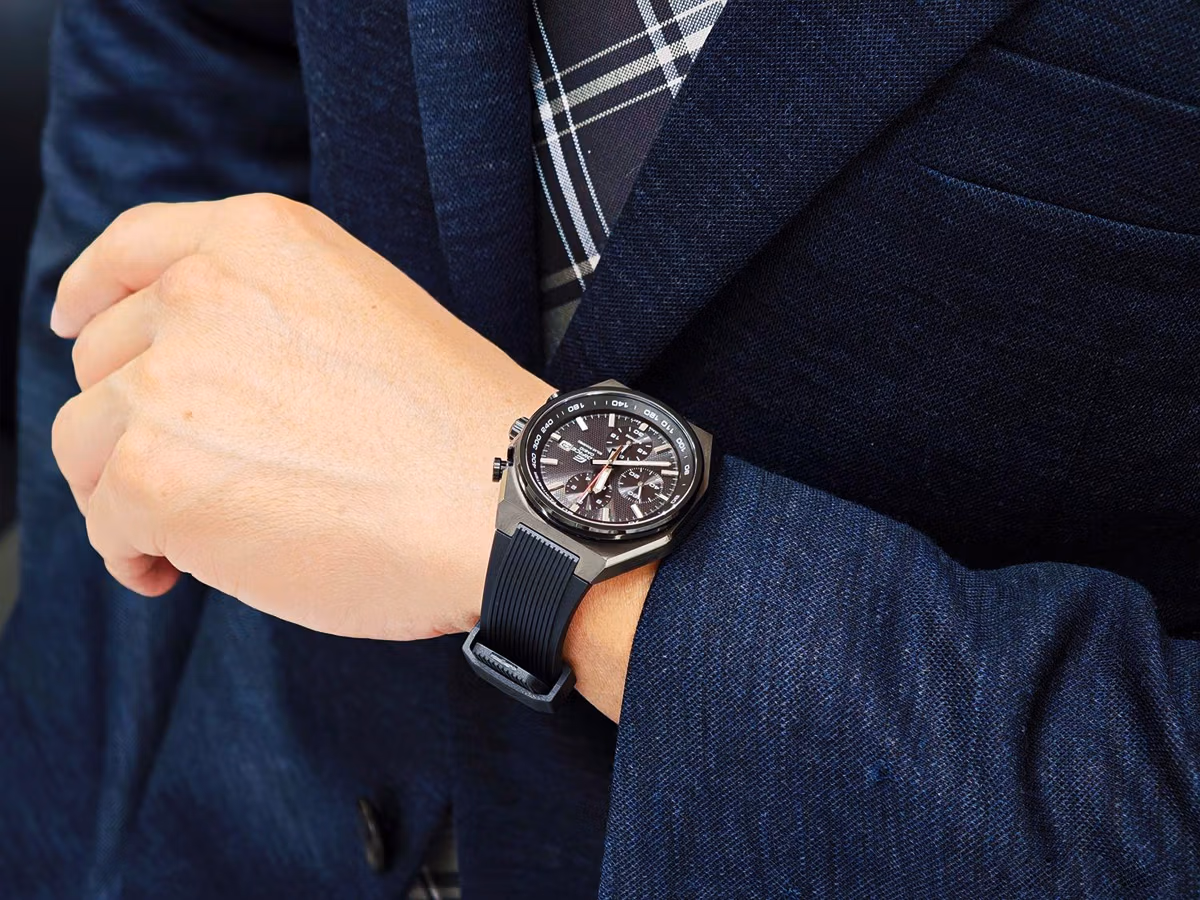 Casio EFS-S660PB-1A