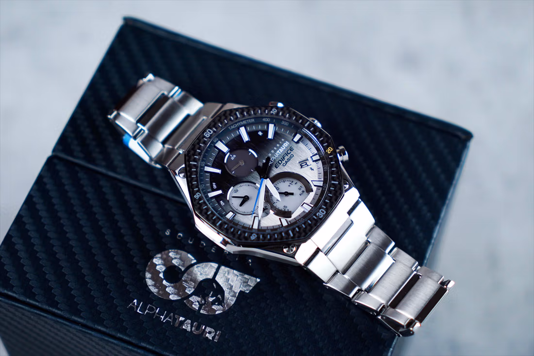 Casio EQB-1100AT-2A