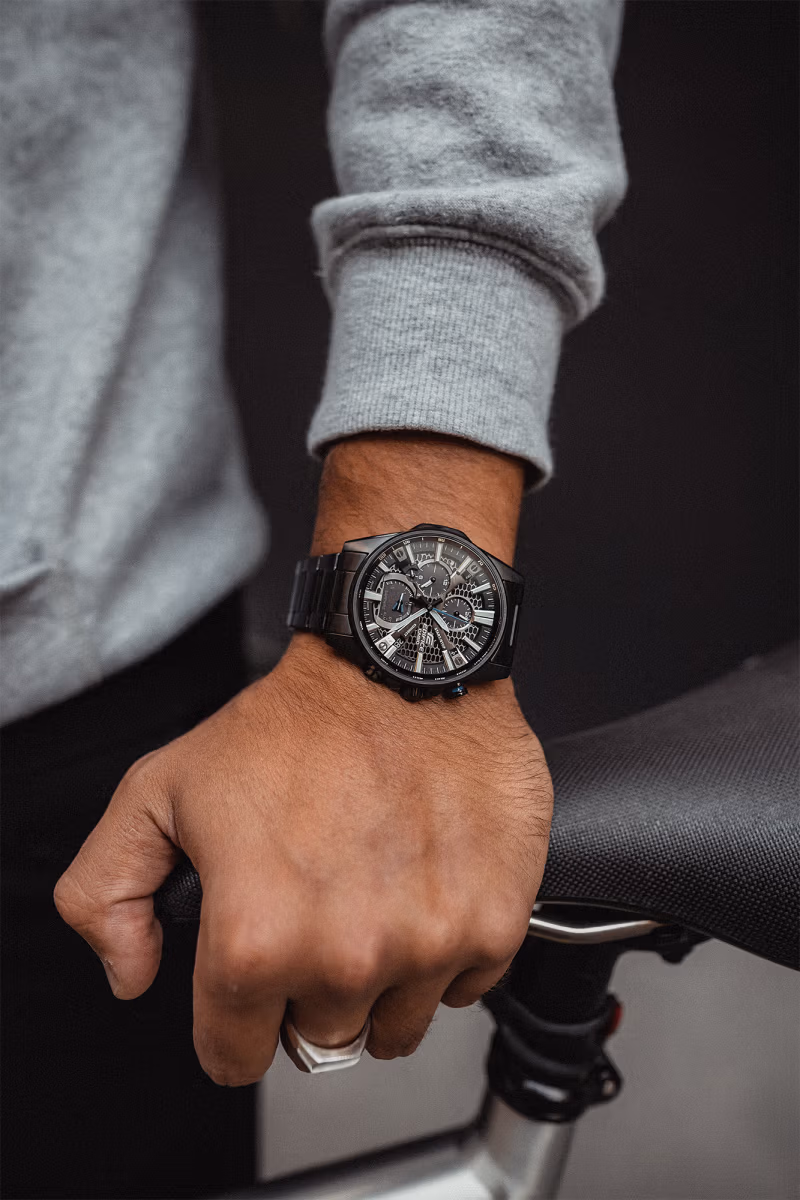 Casio EQB-1200YDC-1A