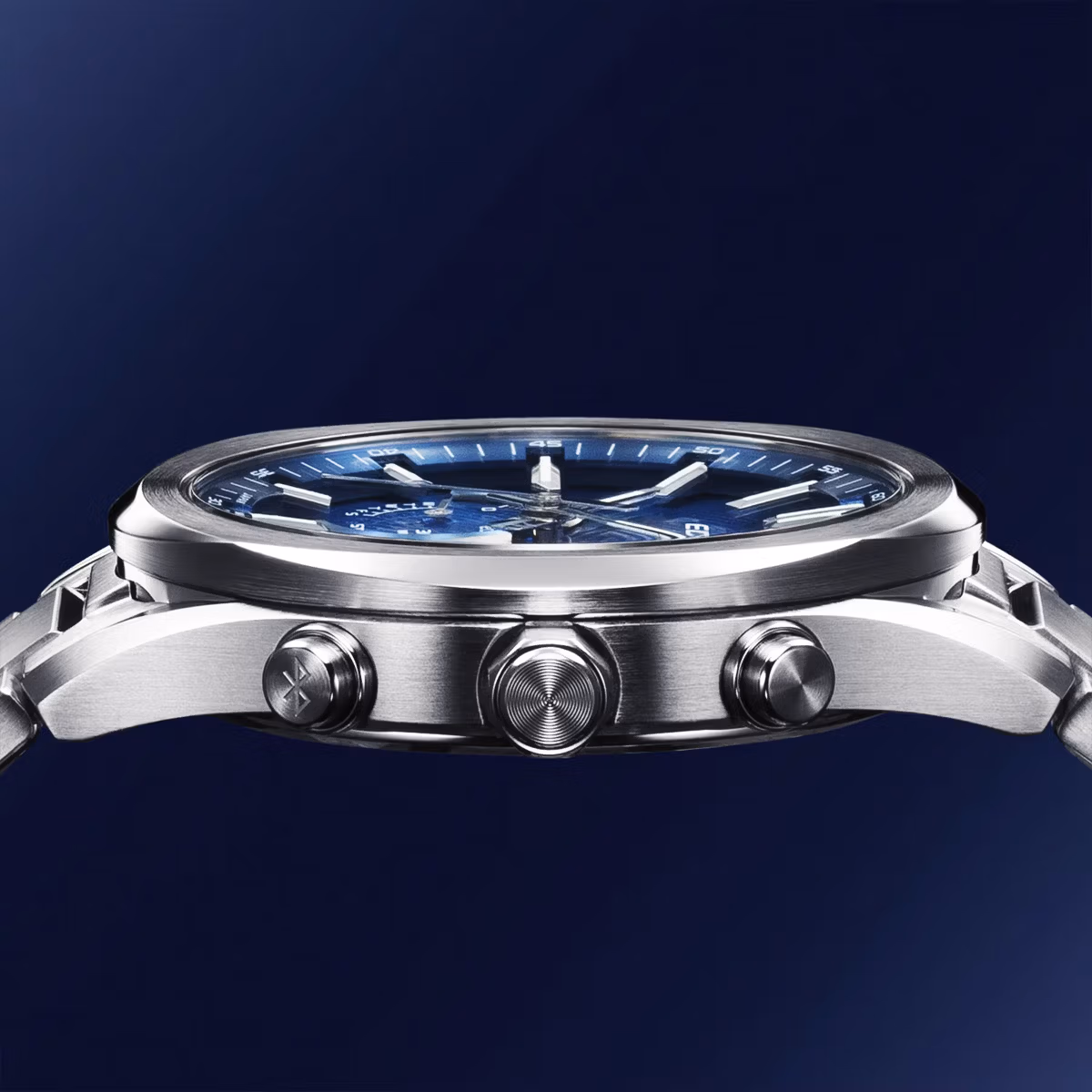 Casio EQB-1300D-2A