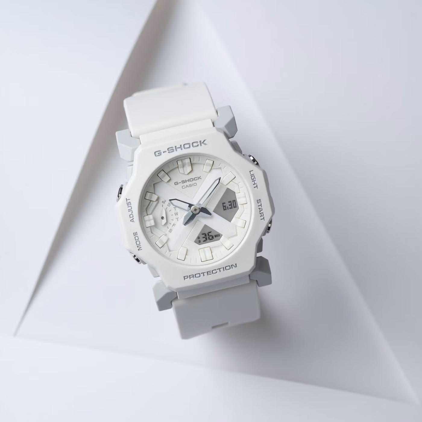 Casio GA-2300-7A