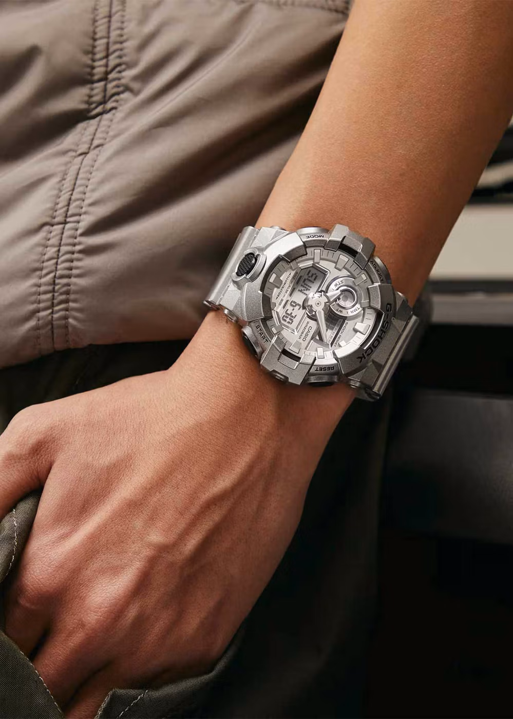 Casio GA-700FF-8A