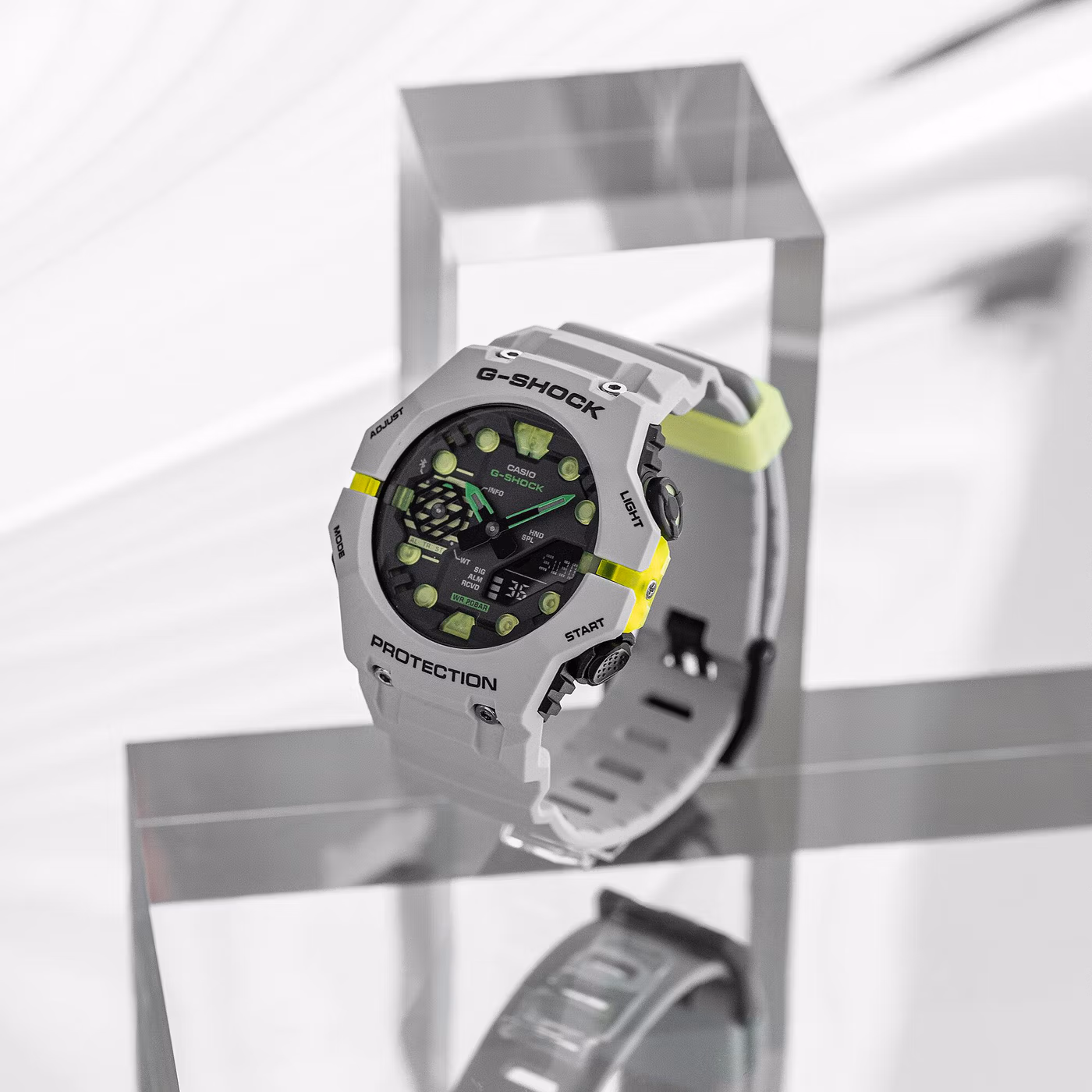 Casio GA-B001MW-8A