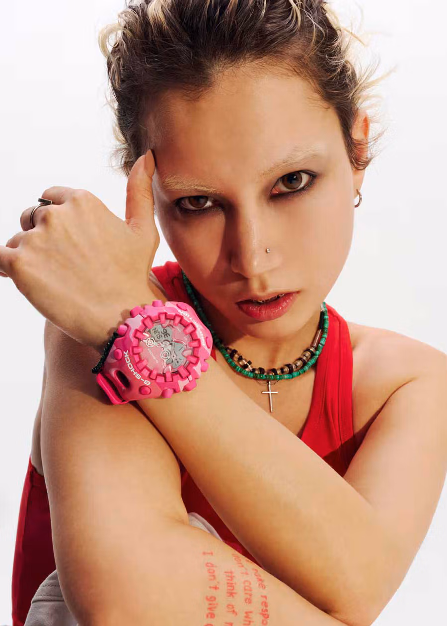 Casio GA-V01CMG-4A