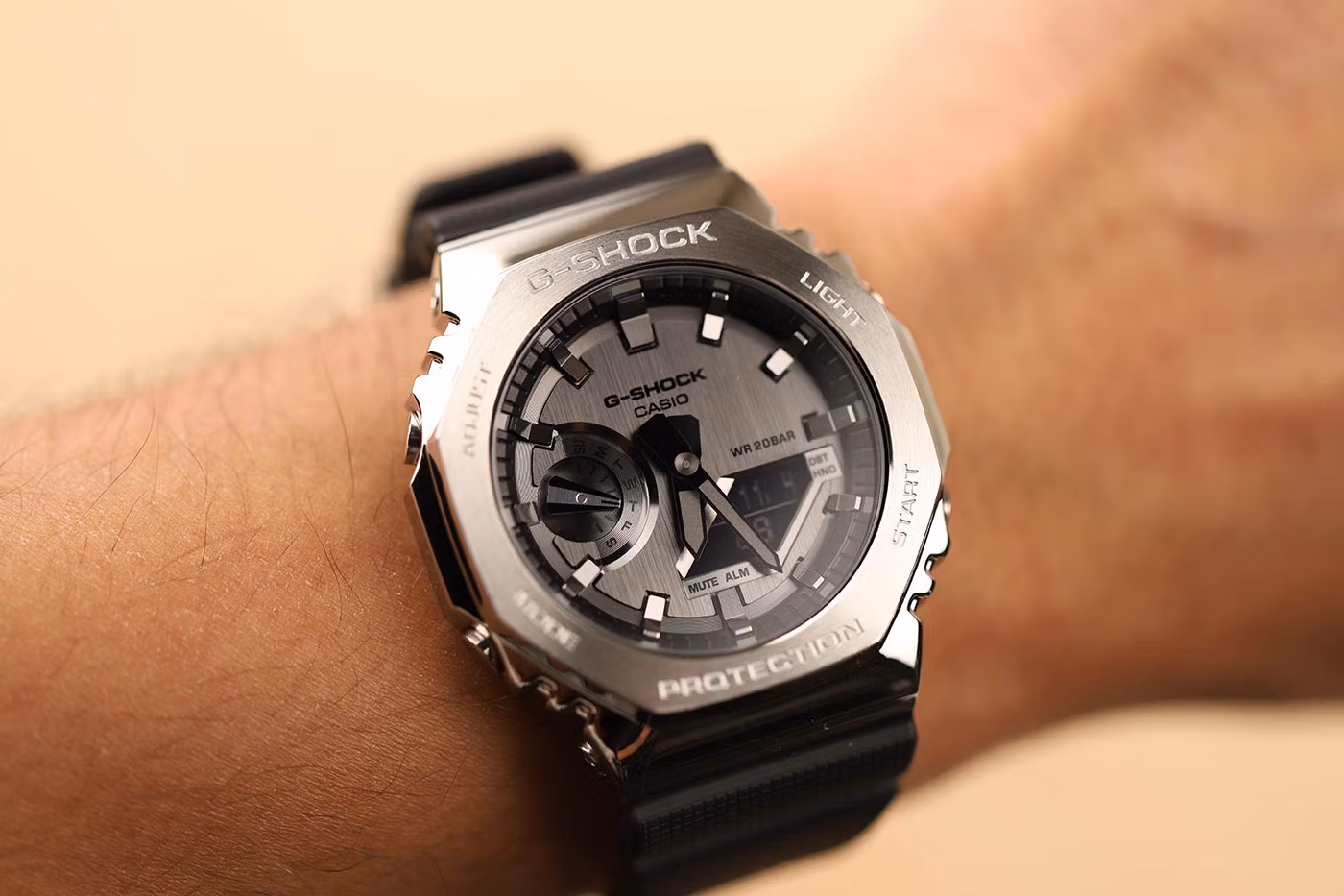 Casio GM-2100-1A