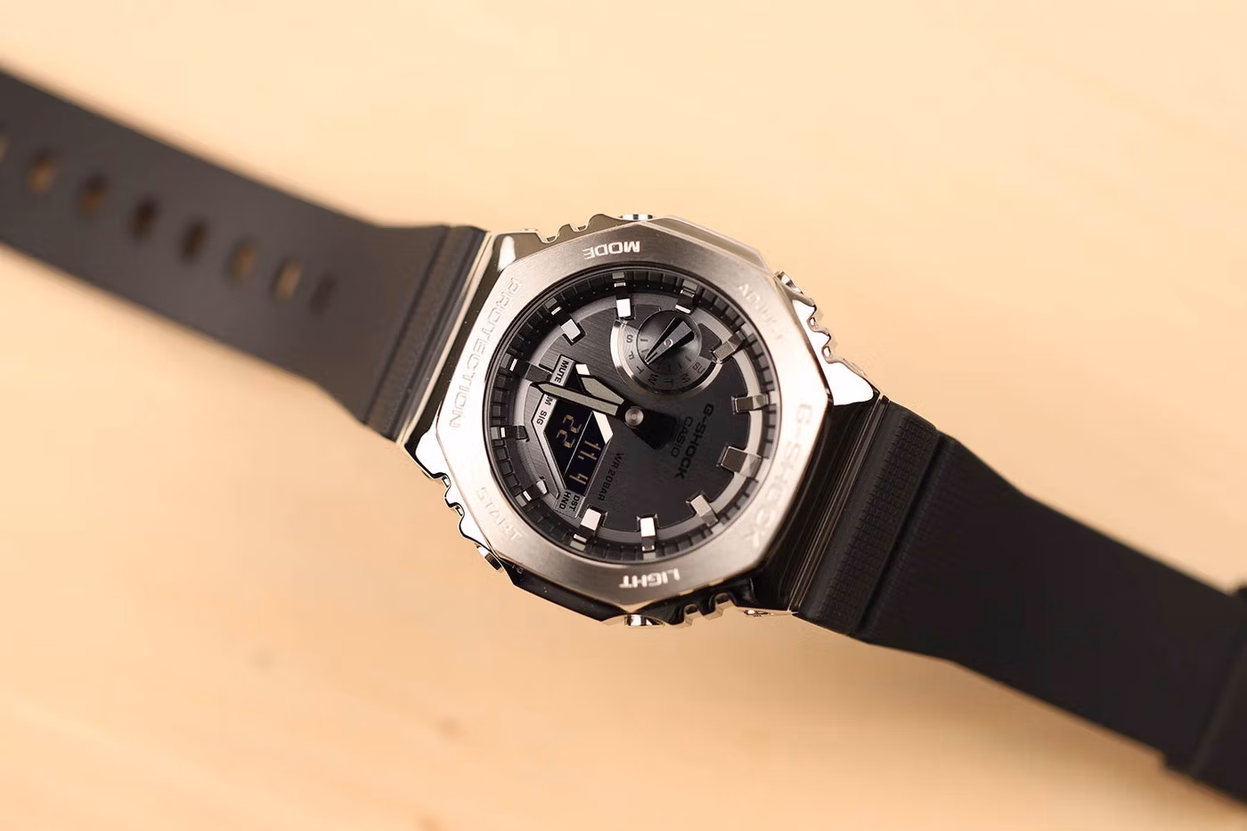 Casio GM-2100-1A