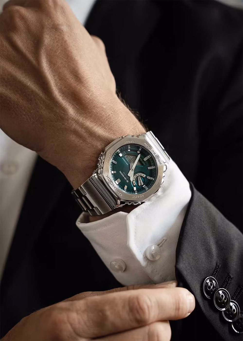Casio GM-2110D-3A1