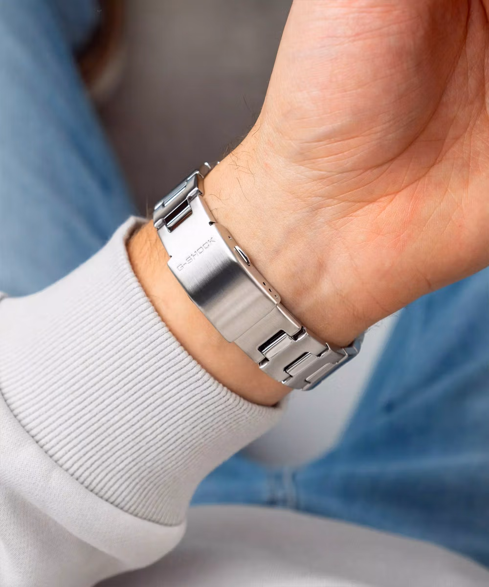 Casio GM-2110D-3A1
