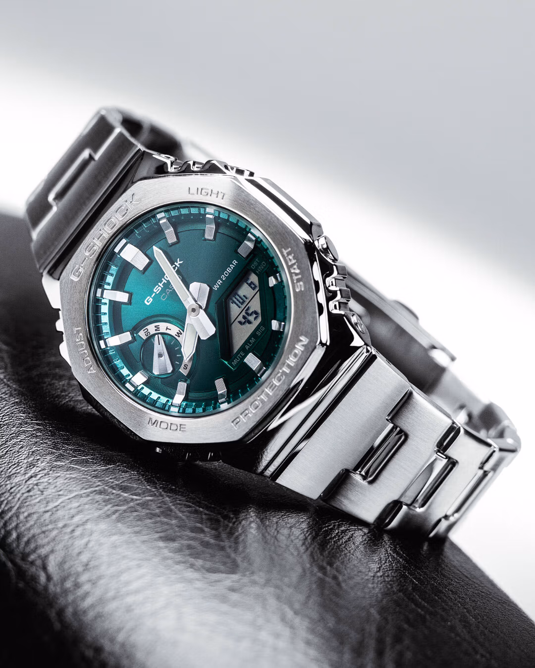 Casio GM-2110D-3A1