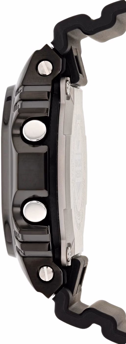Casio GM-5600B-1