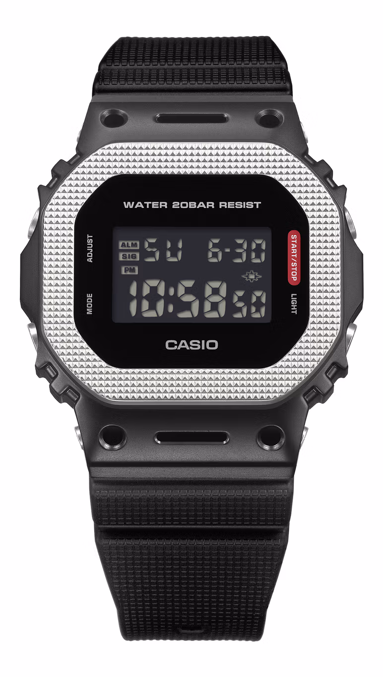 Casio GM-5600BM-1