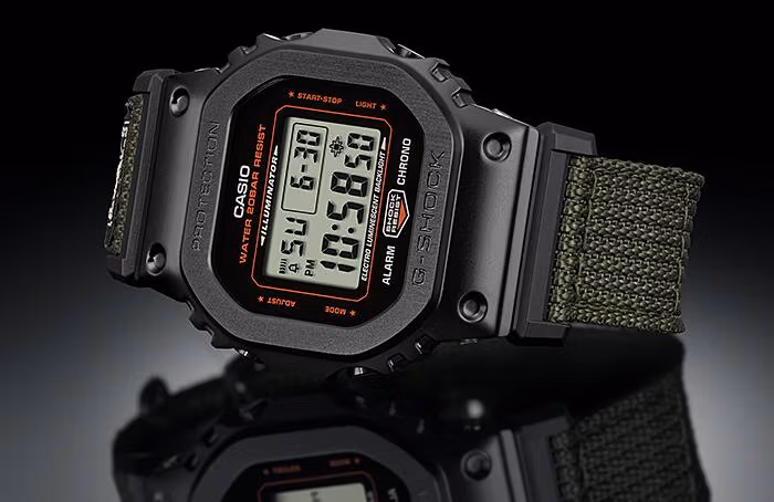 Casio GM-5600EY-1