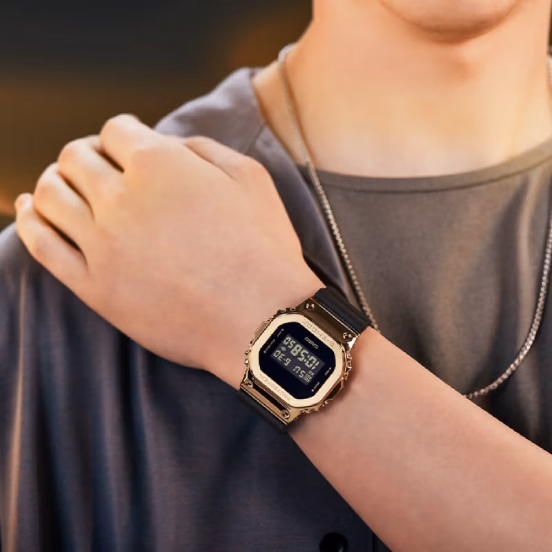 Casio GM-5600G-9