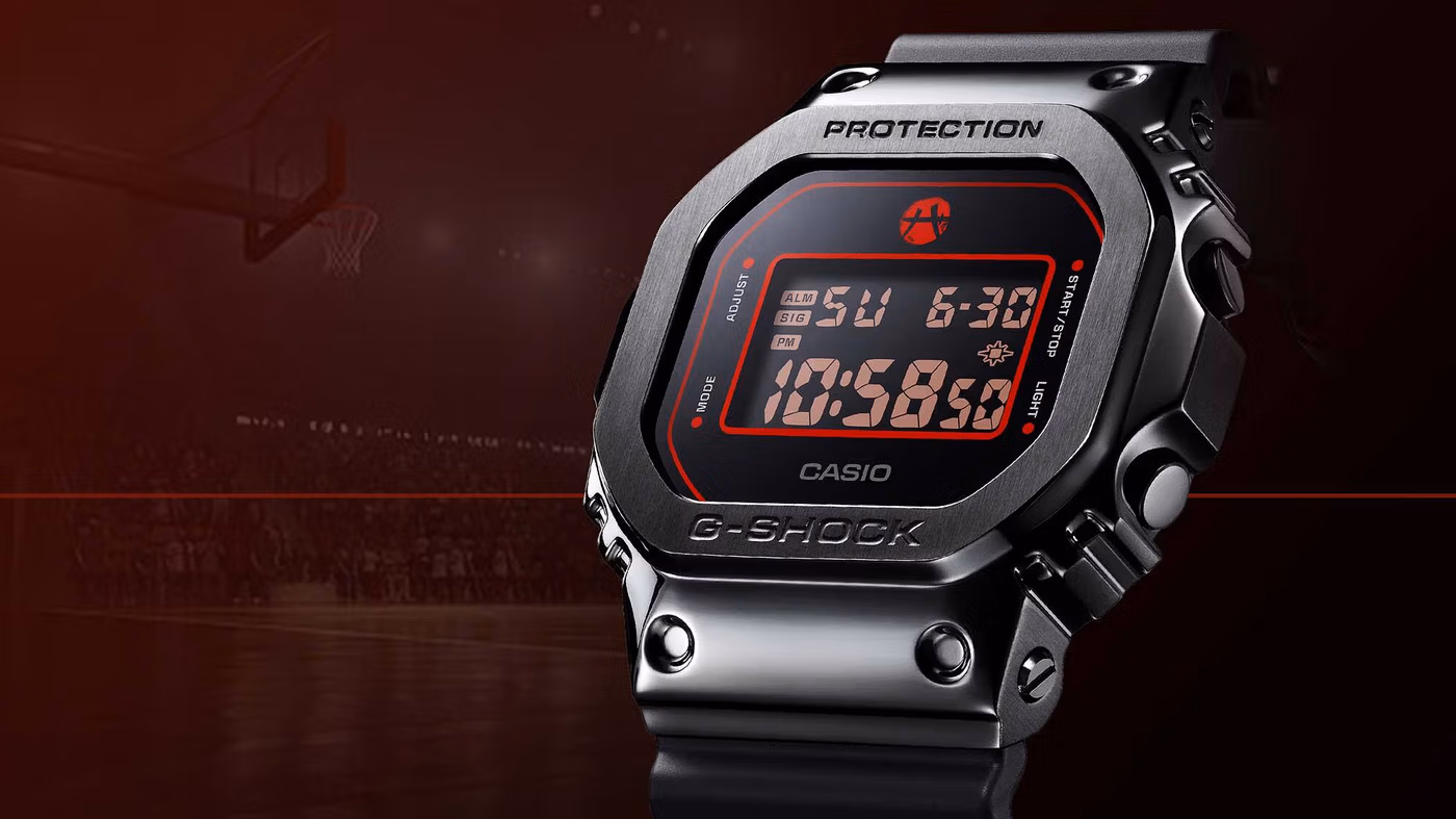 Casio GM-5600RH-1