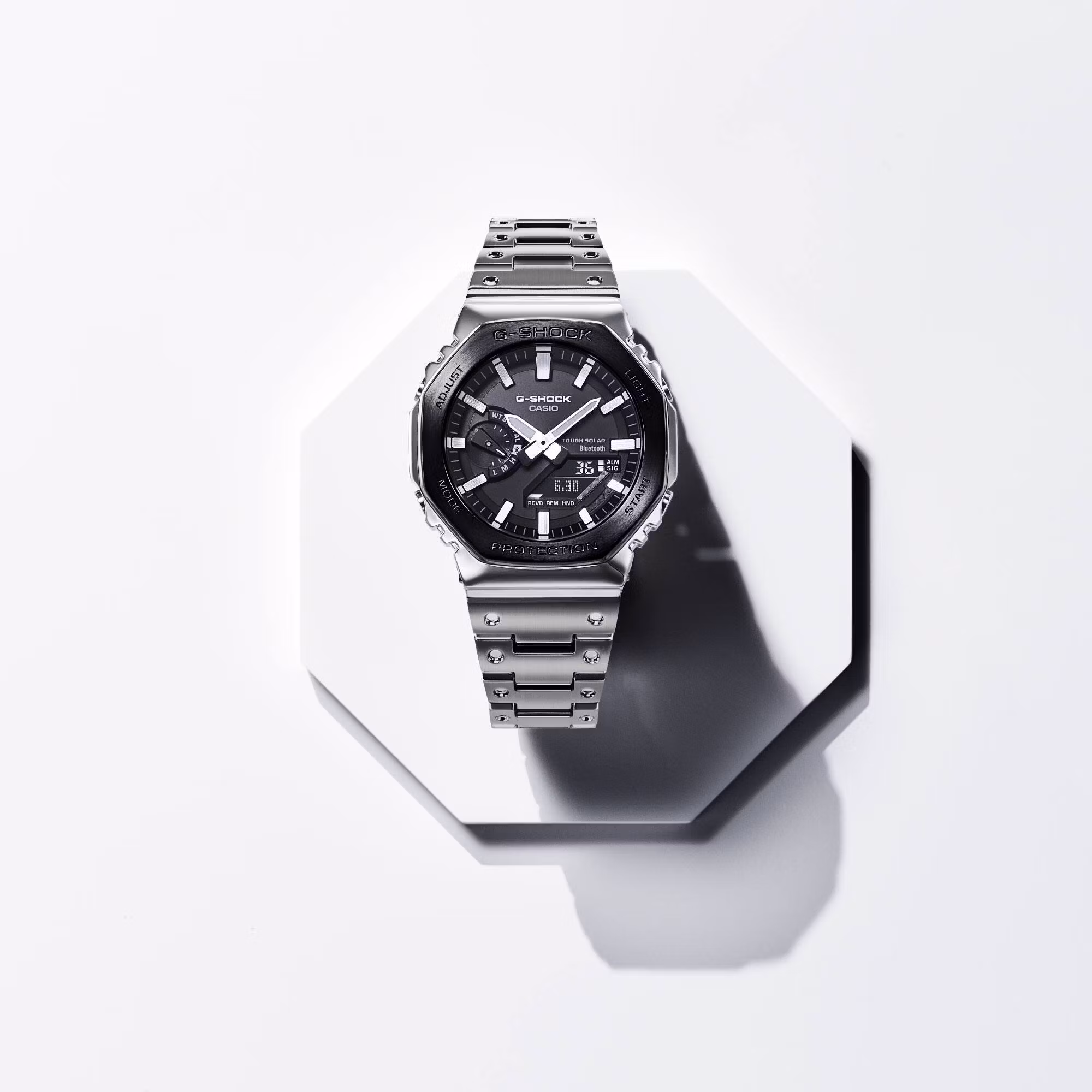 Casio GM-B2100BT-1A