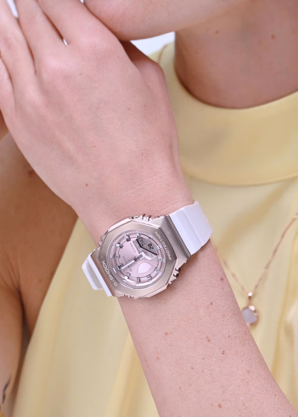 Casio GM-S2100CW-7A