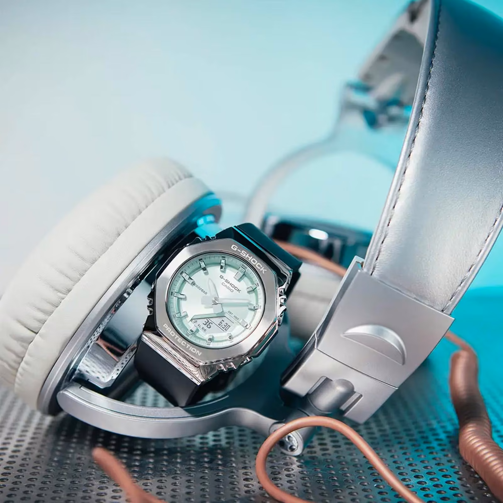 Casio GM-S2110-3A